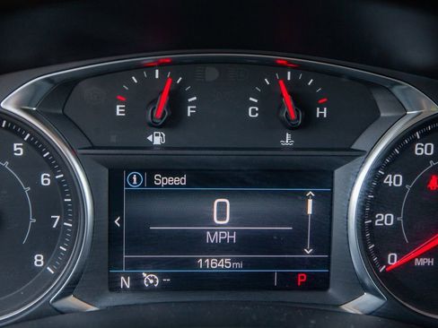 Used 2023 GMC Terrain SLE w/ Driver Convenience Package image 18