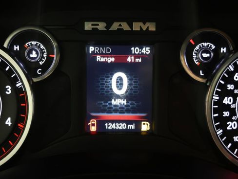Used 2022 RAM 3500 Tradesman RWD image 10