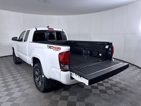 Used 2016 Toyota Tacoma TRD Sport w/ Towing Package AWD/4WD image 24