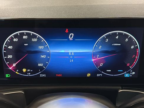 New 2026 Mercedes-Benz GLB 250 4MATIC image 21