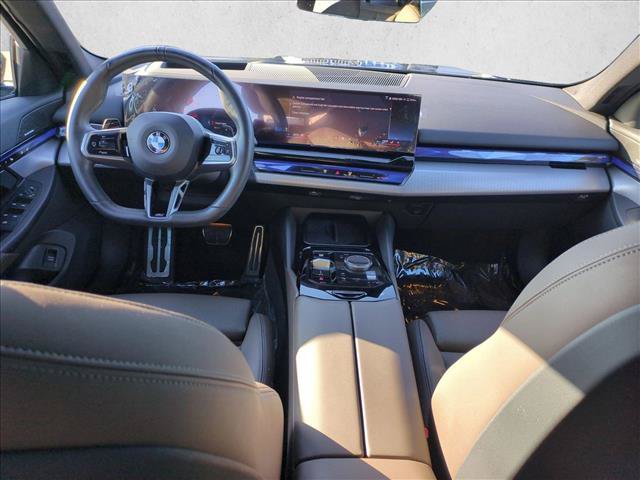 Certified 2024 BMW 540i xDrive w/ Premium Package AWD/4WD image 19