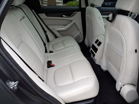 Used 2023 Jaguar F-PACE S AWD/4WD image 20