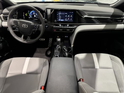 Used 2025 Toyota Camry XSE image 22