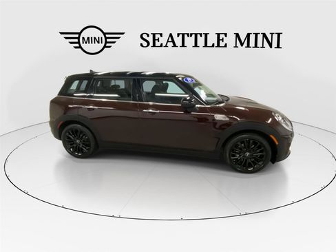 Used 2019 MINI Cooper Clubman S w/ Storage Package image 13