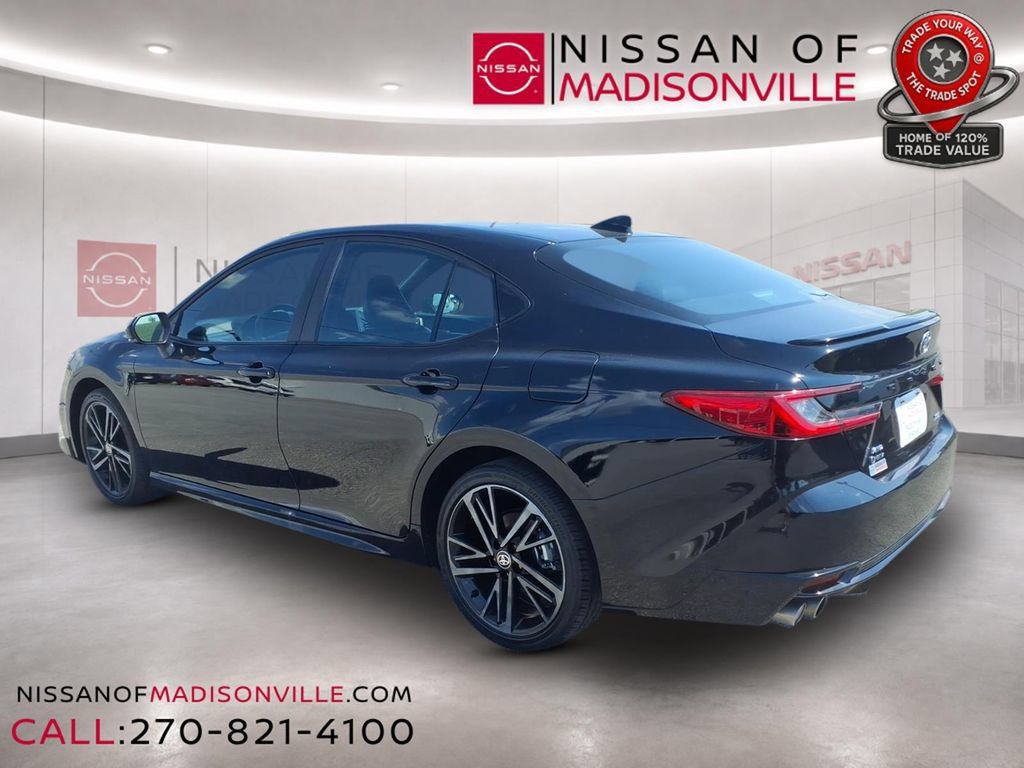 Used 2025 Toyota Camry XSE AWD/4WD image 3