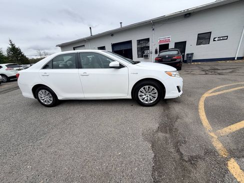 Used 2012 Toyota Camry LE FWD image 57