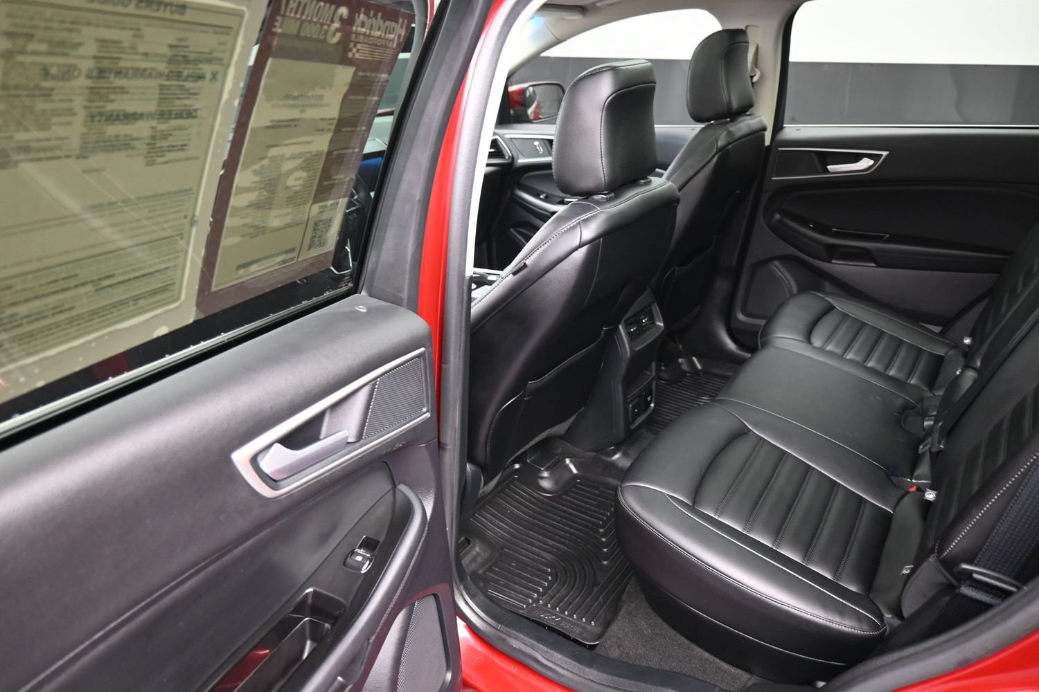Used 2020 Ford Edge SEL w/ Convenience Package FWD image 18