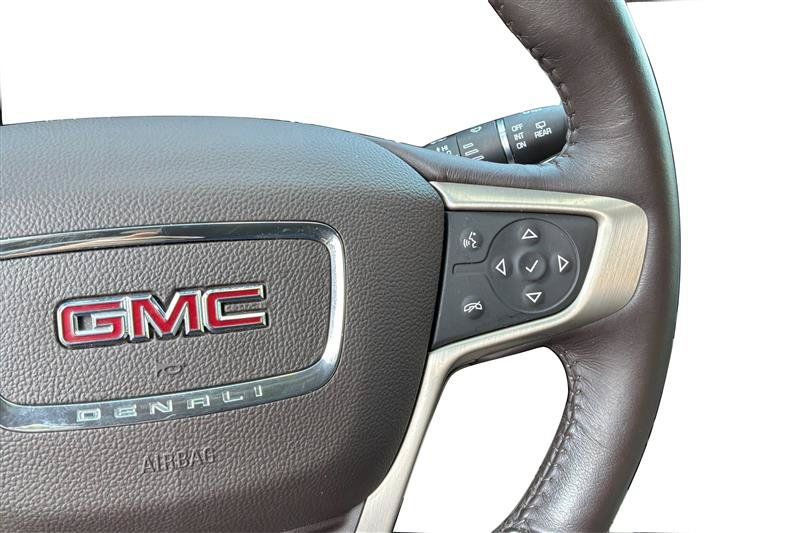 Used 2017 GMC Acadia Denali w/ Technology Package FWD image 33