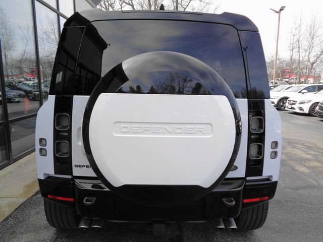 Used 2023 Land Rover Defender 110 V8 AWD/4WD image 6