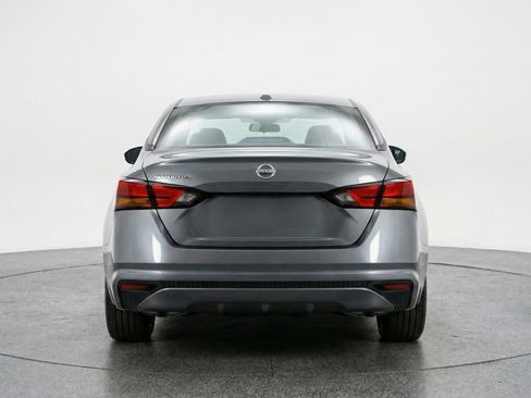 Used 2025 Nissan Altima 2.5 SV image 7