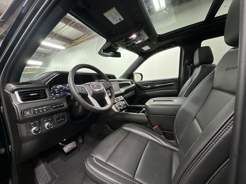 Certified 2024 GMC Yukon Denali w/ Max Trailering Package image 10
