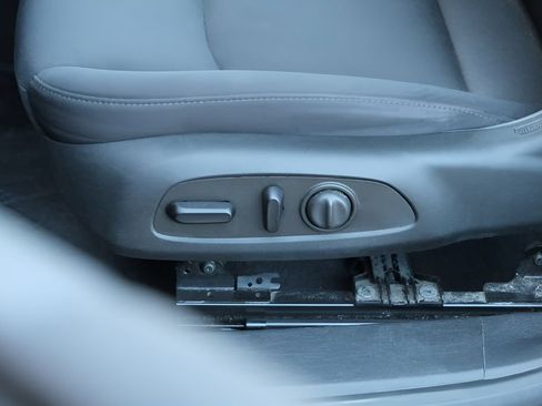 Used 2023 Chevrolet Malibu LT FWD image 20