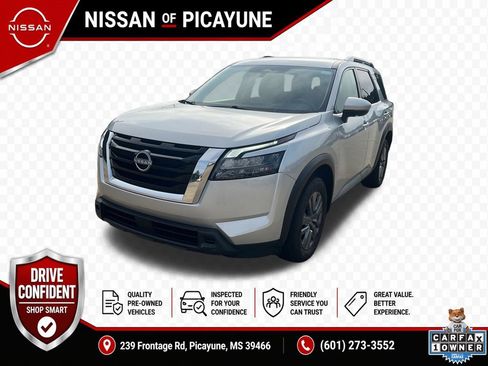 Used 2025 Nissan Pathfinder SV AWD/4WD image 1