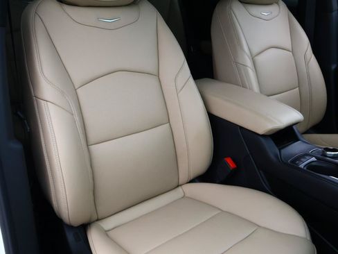 Used 2024 Cadillac XT4 Premium Luxury FWD image 23