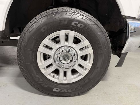 Used 2019 Ford F250 XLT image 2