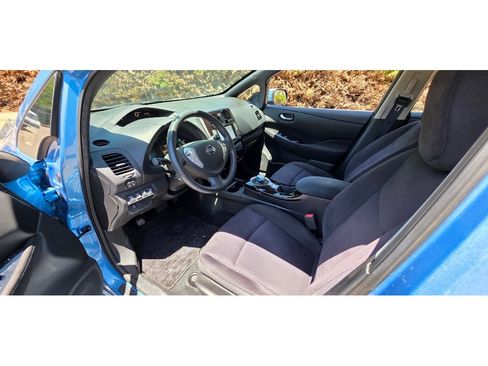 Used 2013 Nissan Leaf SV FWD image 2