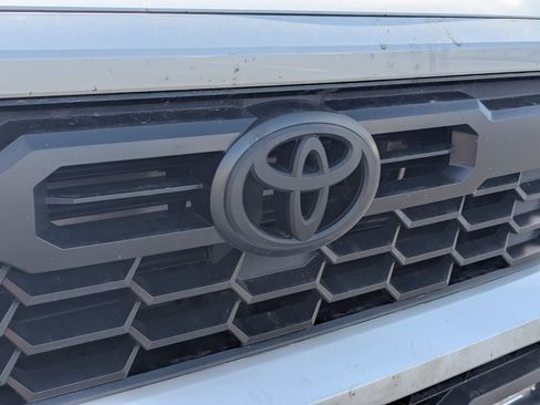 Used 2025 Toyota Tacoma TRD Sport AWD/4WD image 13