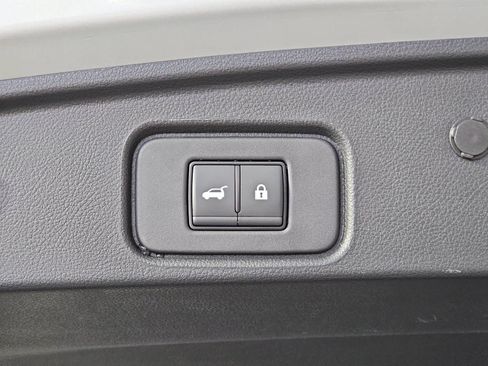 Used 2024 Nissan Pathfinder SL w/ Black Appearance Package FWD image 13