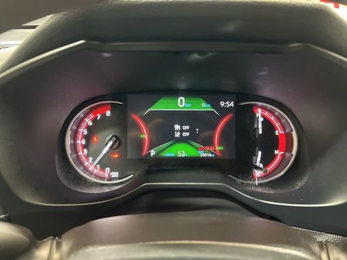 Used 2025 Toyota RAV4 XLE image 29