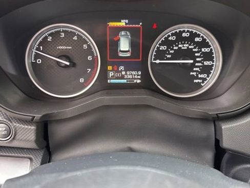 Used 2022 Subaru Forester Premium image 31