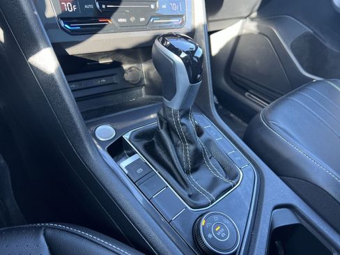 Used 2024 Volkswagen Tiguan SE R-Line image 21