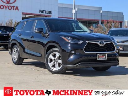 Used 2024 Toyota Highlander LE