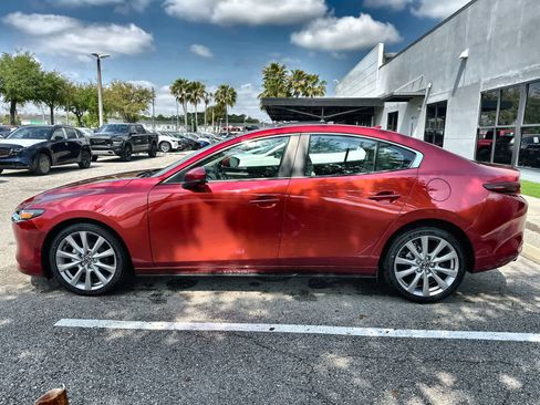 Used 2020 MAZDA MAZDA3 Sedan w/ Preferred Package image 5
