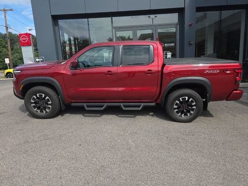 Used 2023 Nissan Frontier PRO-4X w/ Pro Convenience Package AWD/4WD image 3