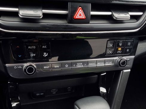 Used 2025 Kia Seltos S FWD image 24