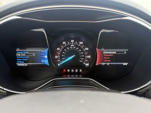 Used 2016 Ford Fusion SE w/ Equipment Group 202A image 14