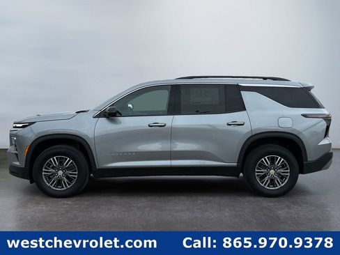 New 2026 Chevrolet Traverse LT w/ Enhanced Driving Package FWD image 6