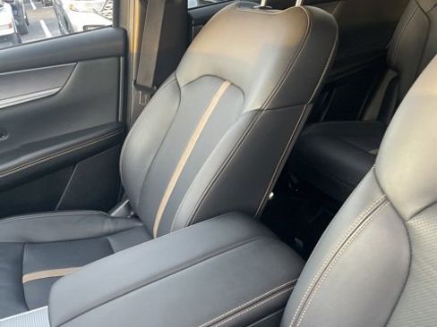 Certified 2025 MAZDA CX-70 3.3 Turbo S w/ Premium Package image 16