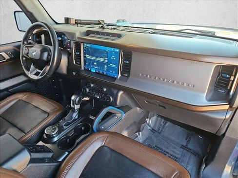 Used 2022 Ford Bronco Outer Banks w/ Sasquatch Package AWD/4WD image 22