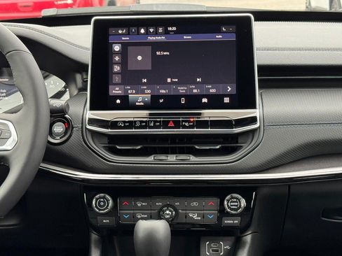 New 2026 Jeep Compass Limited AWD/4WD image 10