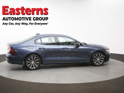 Used 2022 Volvo S60 B5 Momentum AWD/4WD image 43