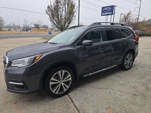 Used 2020 Subaru Ascent Limited w/ Technology Package image 7