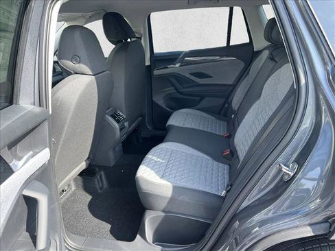 Certified 2025 Volkswagen Tiguan S image 16