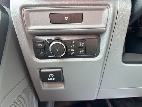 Used 2022 Ford F150 XL w/ Trailer Tow Package image 15