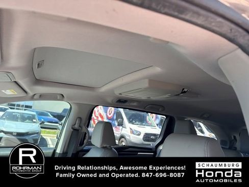 Used 2019 Honda Odyssey Elite image 8