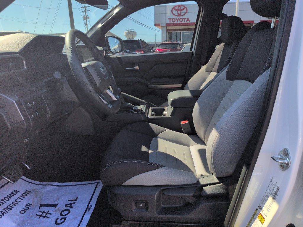 Used 2026 Toyota Tacoma TRD Sport AWD/4WD image 9