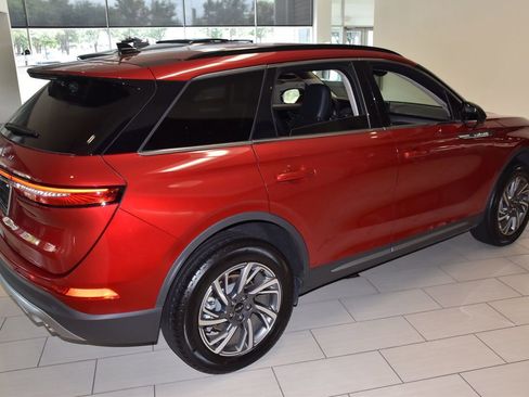 New 2026 Lincoln Corsair Premiere FWD image 6