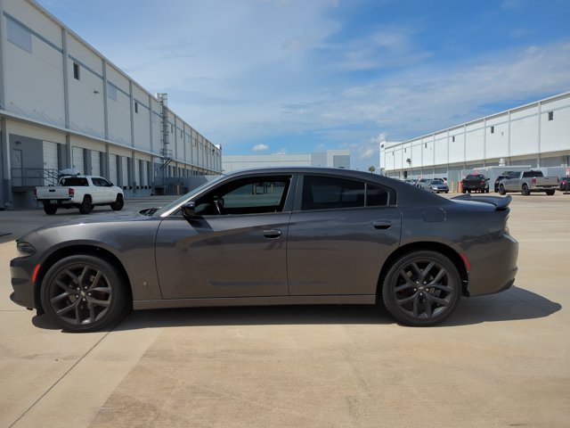 Used 2020 Dodge Charger SXT w/ Blacktop Package RWD image 8