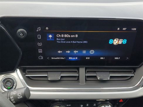 Used 2025 Chevrolet Trax LT image 19