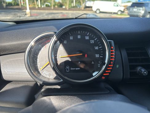 Used 2015 MINI Cooper 2-Door Hardtop FWD image 10
