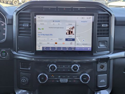 Used 2023 Ford F150 XLT image 14