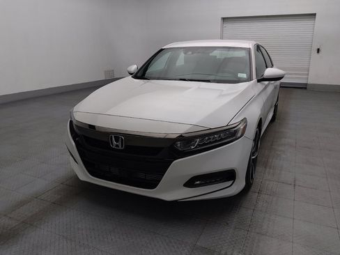 Used 2018 Honda Accord Sport image 15