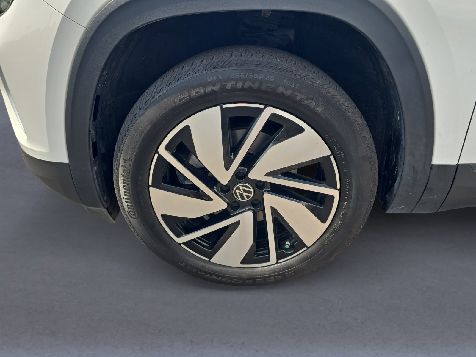 Used 2024 Volkswagen Atlas SE AWD/4WD image 10
