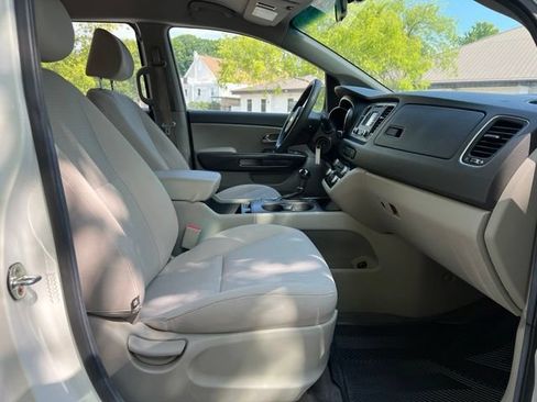 Used 2016 Kia Sedona L FWD image 20
