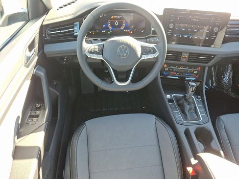 New 2026 Volkswagen Jetta SE image 7