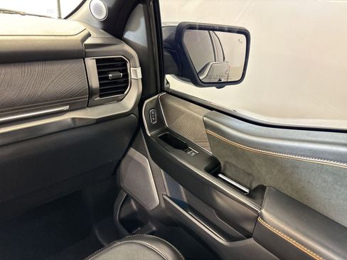 Used 2022 Ford F150 Platinum w/ Equipment Group 701A High image 28